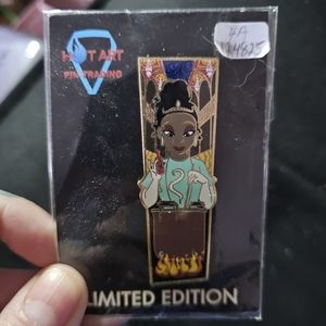 Tiana 'HotArt' Pin